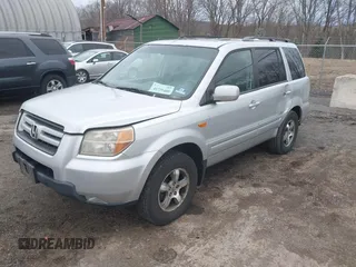 2008 Honda Pilot SE with VIN 5FNYF18388B018605, listed as a IAAI auction lot 41739400 with 333,305 mi miles and . Bid and sale history available at DreamBid. Image 2.