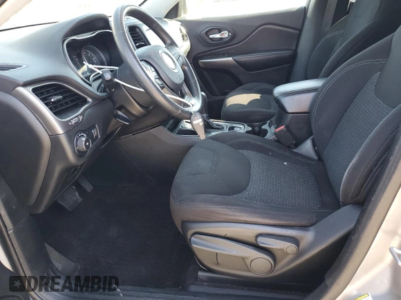 2019 Jeep Cherokee Latitude with VIN 1C4PJLCB4KD264005, listed as a Copart auction lot 54356355 with 85,317 mi miles and Clean Title. Bid and sale history available at carsss.com. Image 7.
