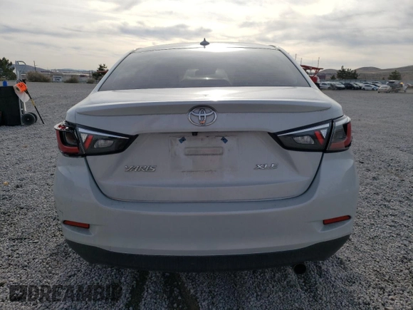 2019 Toyota Yaris L z VIN 3MYDLBYV3KY506033, wystawiony jako Copart lot #47498075 z przebiegiem 71 326 mil mil oraz Szkoda całkowita • Salvage title. Historia ofert i sprzedaży dostępna na DreamBid. Obrazek 6.