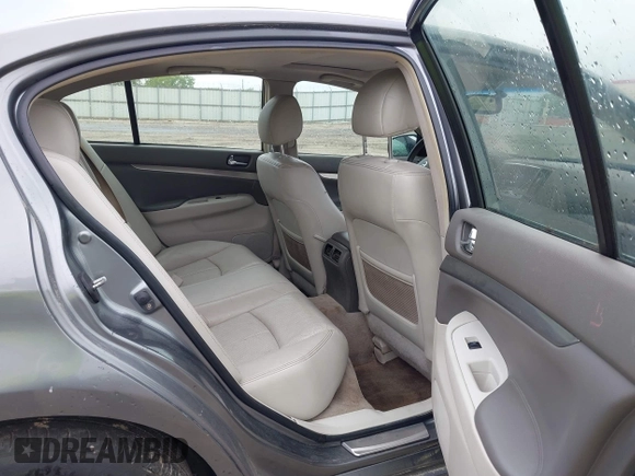 2015 Infiniti Q40 with VIN JN1CV6AR3FM521751, listed as a IAAI auction lot 42212244 with 118,245 mi miles and . Bid and sale history available at DreamBid. Image 8.