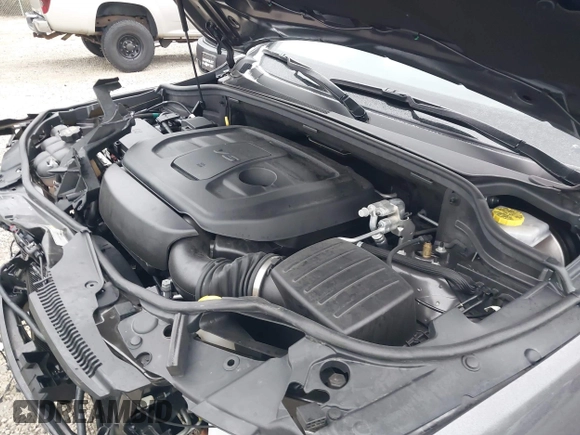 2019 Jeep Grand Cherokee Overland with VIN 1C4RJFCG6KC845761, listed as a IAAI auction lot 41542623 with 11,558 mi miles. Bid and sale history available at carsss.com. Image 10.