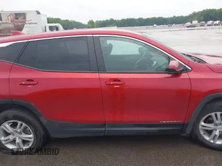 2023 GMC Terrain SLE z VIN 3GKALMEG7PL217846, wystawiony jako IAAI lot #42303391 z przebiegiem 14 149 mil mil oraz . Historia ofert i sprzedaży dostępna na DreamBid. Obrazek 13.
