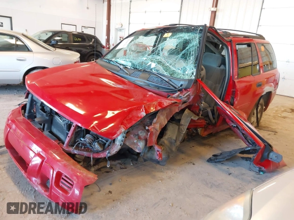 2002 Chevrolet TrailBlazer LTZ with VIN 1GNDT13S922185076, listed as a IAAI auction lot 42018561 with Not Provided miles and . Bid and sale history available at DreamBid. Image 16.