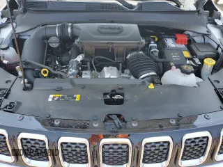 2023 Jeep Compass Limited z VIN 3C4NJDCNXPT567573, wystawiony jako Copart lot #59414545 z przebiegiem 13 504 mil mil oraz Szkoda całkowita • Salvage title. Historia ofert i sprzedaży dostępna na DreamBid. Obrazek 12.