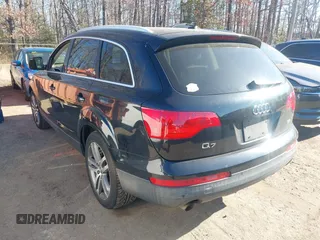 2009 Audi Q7 Premium Plus z VIN WA1AY74LX9D016829, wystawiony jako IAAI lot #41636498 z przebiegiem 220 250 mil mil oraz . Historia ofert i sprzedaży dostępna na DreamBid. Obrazek 3.