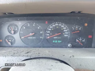 2000 Jeep Grand Cherokee Laredo z VIN 1J4GW48S8YC244168, wystawiony jako IAAI lot #41907447 z przebiegiem 243 154 mil mil oraz . Historia ofert i sprzedaży dostępna na DreamBid. Obrazek 7.