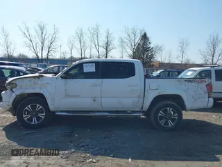 2017 Toyota Tacoma SR5 with VIN 3TMCZ5AN7HM117660, listed as a IAAI auction lot 41779468 with 121,878 mi miles and . Bid and sale history available at DreamBid. Image 15.