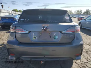 2015 Lexus CT 200h z VIN JTHKD5BH3F2212187, wystawiony jako Copart lot #50903375 z przebiegiem 222 749 mil mil oraz Tytuł czysty. Historia ofert i sprzedaży dostępna na DreamBid. Obrazek 6.