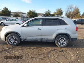 2015 Kia Sorento LX with VIN 5XYKT4A7XFG620814, listed as a IAAI auction lot 41454361 with 155,422 mi miles. Bid and sale history available at carsss.com. Image 14.