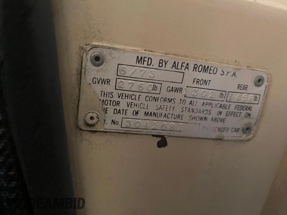 1973 Alfa Romeo Spider z VIN AR3041681, wystawiony jako Copart lot #79804524 z przebiegiem 20 513 mil mil oraz Tytuł czysty. Historia ofert i sprzedaży dostępna na DreamBid. Obrazek 10.