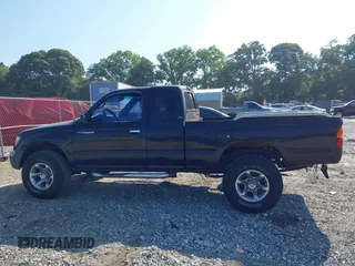 1999 Toyota Tacoma PreRunner with VIN 4TASN92N4XZ566820, listed as a IAAI auction lot 42583069 with 283,325 mi miles and . Bid and sale history available at DreamBid. Image 15.