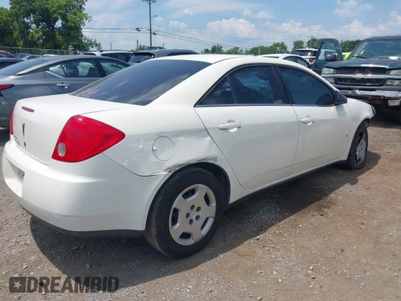 2008 Pontiac G6 1SV Value Leader with VIN 1G2ZF57B784201817, listed as a IAAI auction lot 39711687 with 1 mi miles. Bid and sale history available at carsss.com. Image 4.