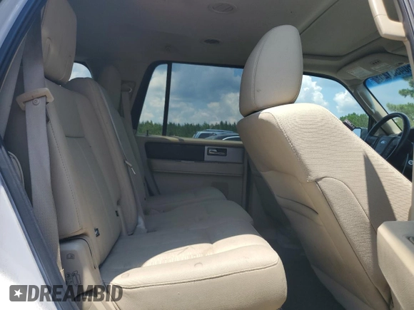 2016 Ford Expedition XLT with VIN 1FMJU1HT7GEF29385, listed as a Copart auction lot 60453125 with 249,780 mi miles and Salvage title. Bid and sale history available at DreamBid. Image 11.