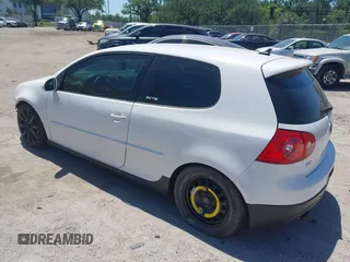 2007 Volkswagen GTI z VIN WVWEV71K47W105423, wystawiony jako IAAI lot #42000621 z przebiegiem 178 105 mil mil oraz . Historia ofert i sprzedaży dostępna na DreamBid. Obrazek 3.