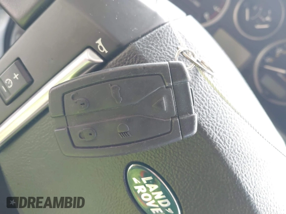 2011 Land Rover LR2 HSE with VIN SALFT2BN8BH217556, listed as a IAAI auction lot 42353594 with 184,631 mi miles and . Bid and sale history available at DreamBid. Image 11.
