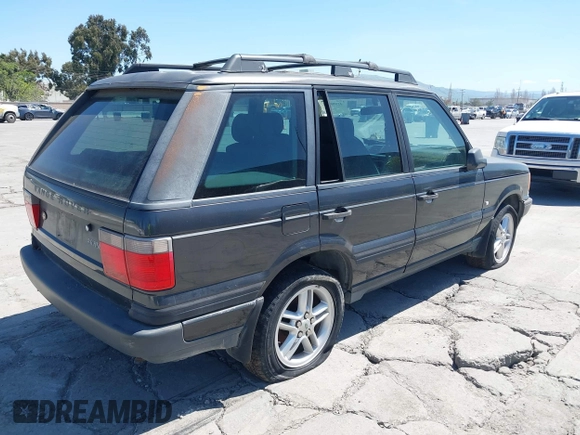 2000 Land Rover Range Rover with VIN SALPV1648YA431684, listed as a IAAI auction lot 41990185 with 130,210 mi miles and . Bid and sale history available at DreamBid. Image 4.