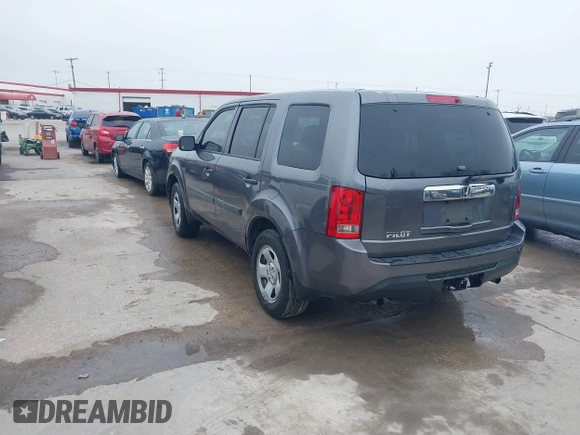 2015 Honda Pilot LX with VIN 5FNYF3H23FB009018, listed as a IAAI auction lot 41530286 with 274,232 mi miles and . Bid and sale history available at DreamBid. Image 3.