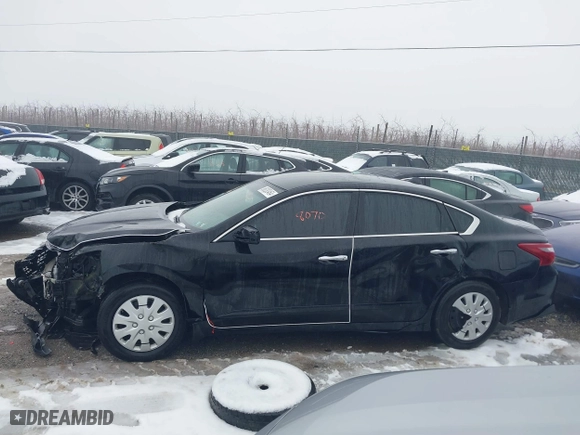 2018 Nissan Altima 2.5 SL with VIN 1N4AL3APXJC106616, listed as a IAAI auction lot 41468070 with 168,735 mi miles. Bid and sale history available at carsss.com. Image 14.