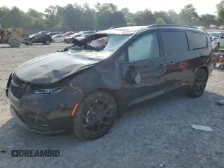 2024 Chrysler Pacifica Limited z VIN 2C4RC1GG9RR137383, wystawiony jako Copart lot #59160545 z przebiegiem 10 228 mil mil oraz Szkoda całkowita • Salvage title. Historia ofert i sprzedaży dostępna na DreamBid. Obrazek 1.