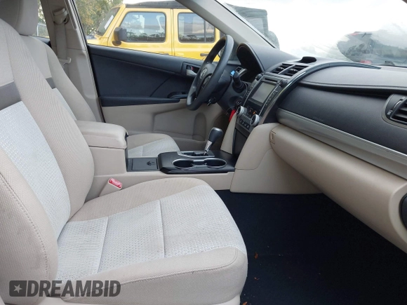 2012 Toyota Camry L z VIN 4T1BF1FK8CU517092, wystawiony jako IAAI lot #42124779 z przebiegiem 73 183 mil mil oraz . Historia ofert i sprzedaży dostępna na DreamBid. Obrazek 5.