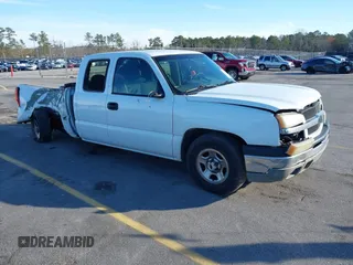 2004 Chevrolet Silverado 1500 LS with VIN 2GCEC19V841101475, listed as a IAAI auction lot 41595247 with 258,082 mi miles. Bid and sale history available at carsss.com. Image 1.