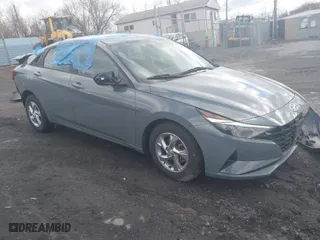 2021 Hyundai Elantra SE with VIN KMHLL4AG1MU213105, listed as a IAAI auction lot 41719223 with 73,657 mi miles. Bid and sale history available at carsss.com. Image 1.