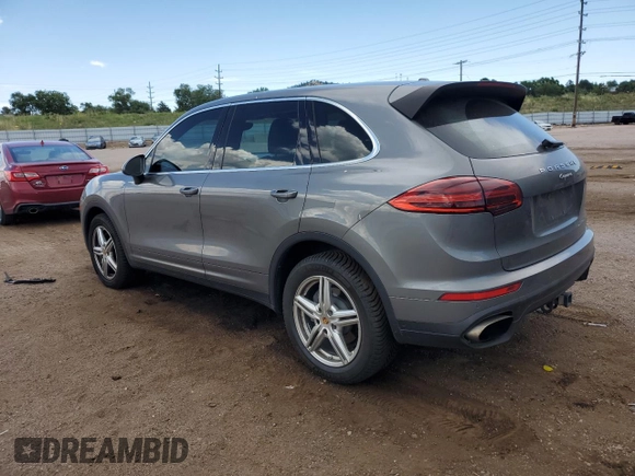 2016 Porsche Cayenne z VIN WP1AA2A21GKA10062, wystawiony jako Copart lot #64639685 z przebiegiem 52 962 mil mil oraz Szkoda całkowita • Salvage title. Historia ofert i sprzedaży dostępna na DreamBid. Obrazek 2.