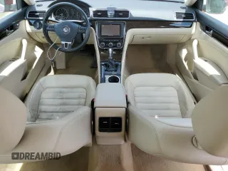 2015 Volkswagen Passat SEL Premium with VIN 1VWCT7A33FC123141, listed as a Copart auction lot 53284595 with 87,450 mi miles and Salvage title. Bid and sale history available at DreamBid. Image 8.