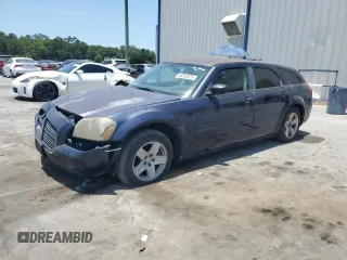 2005 Dodge Magnum SE z VIN 2D4FV48VX5H570760, wystawiony jako Copart lot #58200075 z przebiegiem 186 203 mil mil oraz Szkoda całkowita • Salvage title. Historia ofert i sprzedaży dostępna na DreamBid. Obrazek 1.