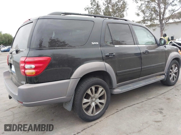 2002 Toyota Sequoia SR5 with VIN 5TDZT34A92S122584, listed as a IAAI auction lot 42082650 with 256,731 mi miles and . Bid and sale history available at carsss.com. Image 4.