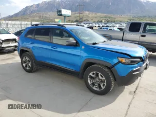 2019 Jeep Cherokee Trailhawk z VIN 1C4PJMBX5KD122328, wystawiony jako Copart lot #54066865 z przebiegiem 59 924 mil mil oraz Szkoda całkowita • Salvage title. Historia ofert i sprzedaży dostępna na DreamBid. Obrazek 4.