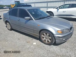 2005 BMW 3 Series 325i with VIN WBAET37445NJ84826, listed as a Copart auction lot 66812854 with 173,675 mi miles and Clean Title. Bid and sale history available at carsss.com. Image 4.