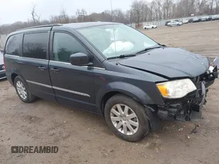 2014 Chrysler Town & Country Touring with VIN 2C4RC1BG6ER348090, listed as a IAAI auction lot 41687678 with 140,192 mi miles. Bid and sale history available at carsss.com. Image 1.
