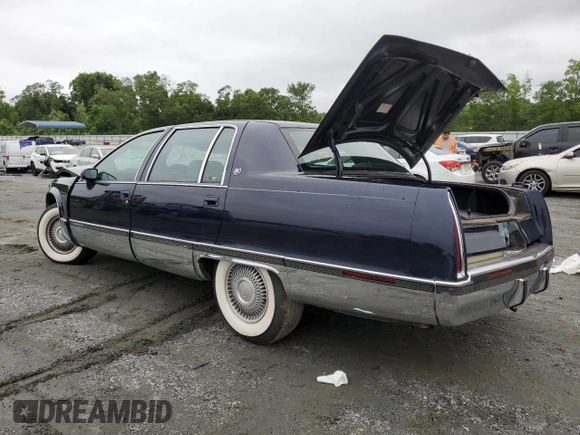 1994 Cadillac Fleetwood z VIN 1G6DW52P8RR724215, wystawiony jako Copart lot #57547715 z przebiegiem Nie podano mil oraz Szkoda całkowita • Salvage title. Historia ofert i sprzedaży dostępna na DreamBid. Obrazek 2.