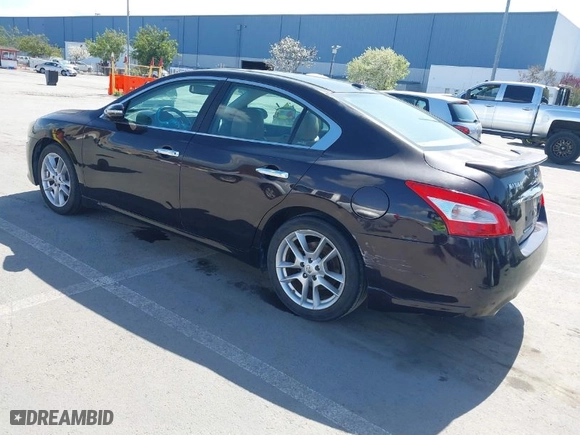 2011 Nissan Maxima 3.5 S with VIN 1N4AA5AP3BC811423, listed as a IAAI auction lot 41955977 with 158,356 mi miles. Bid and sale history available at carsss.com. Image 3.