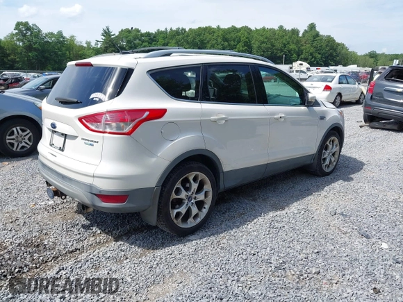 2013 Ford Escape Titanium z VIN 1FMCU9J9XDUA10838, wystawiony jako IAAI lot #42702521 z przebiegiem 86 815 mil mil oraz . Historia ofert i sprzedaży dostępna na DreamBid. Obrazek 4.