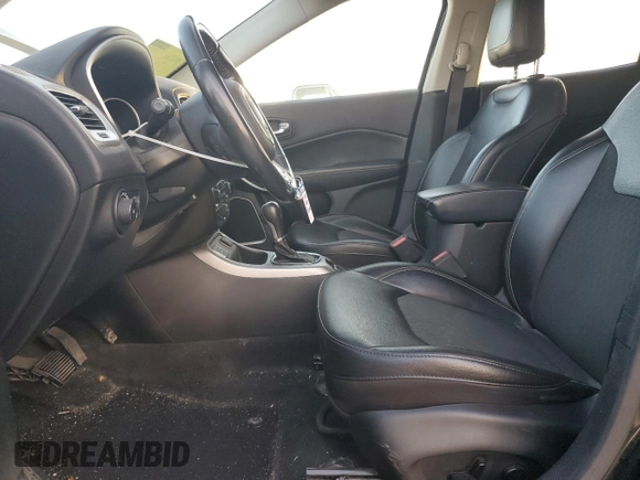 2020 Jeep Compass Altitude with VIN 3C4NJCBBXLT141281, listed as a Copart auction lot 41512245 with 65,013 mi miles and Salvage Title. Bid and sale history available at carsss.com. Image 7.