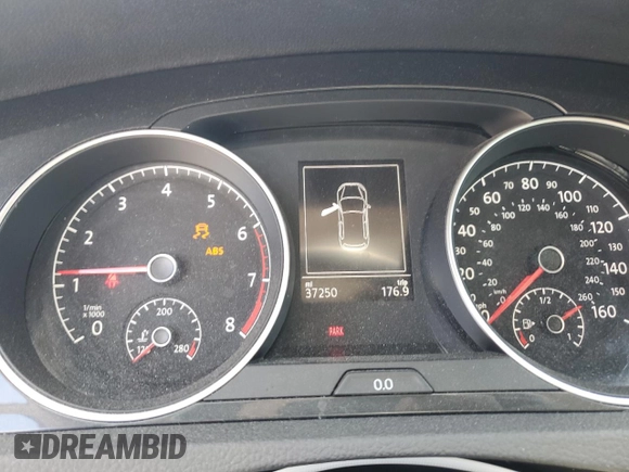 2021 Volkswagen Golf TSI с VIN 3VWG57AU8MM013671, выставлен на аукционе Copart как лот 61661164 с пробегом 37 250 миль миль и Списание • Salvage title. История ставок и продаж доступна на DreamBid. Изображение 9.