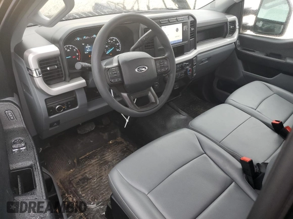 2024 Ford F-250 XL with VIN 1FTBF2AA1REF32111, listed as a Copart auction lot 45367575 with 1,192 mi miles and Salvage title. Bid and sale history available at DreamBid. Image 8.