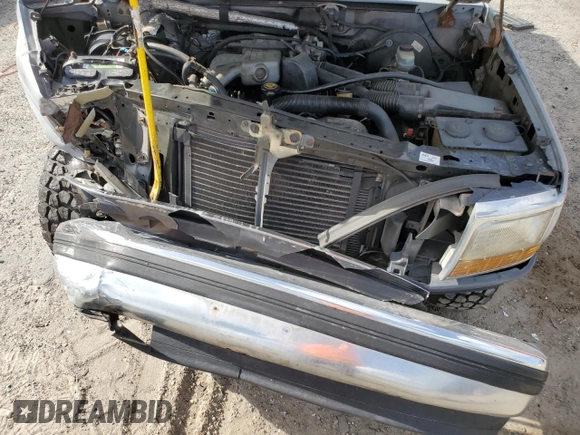 1992 Ford F-150 with VIN 1FTDF15Y4NLA94328, listed as a Copart auction lot 51690965 with 191,656 mi miles and Salvage Title. Bid and sale history available at carsss.com. Image 12.