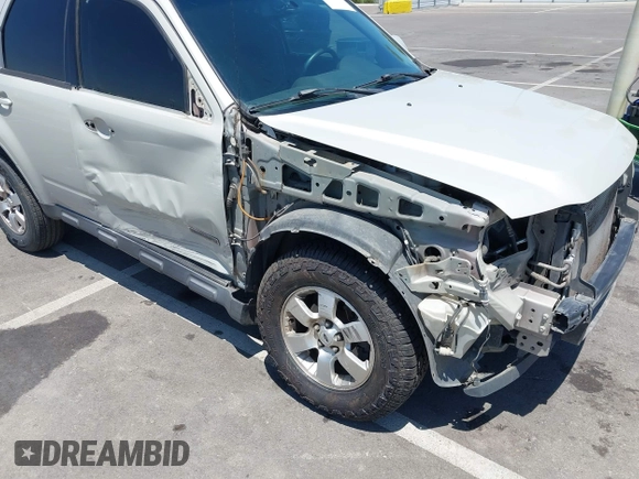 2008 Ford Escape Limited с VIN 1FMCU04128KB13867, выставлен на аукционе IAAI как лот 42499448 с пробегом 224 566 миль миль и . История ставок и продаж доступна на DreamBid. Изображение 6.