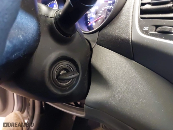 2015 Hyundai Elantra Limited with VIN 5NPDH4AE4FH621474, listed as a IAAI auction lot 40974290 with 132,533 mi miles. Bid and sale history available at carsss.com. Image 11.
