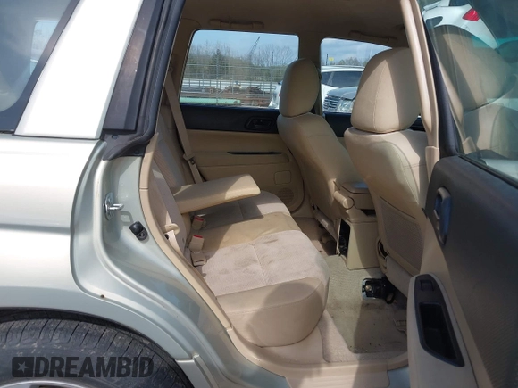 2006 Subaru Forester 2.5 X with VIN JF1SG63636H705351, listed as a IAAI auction lot 41957115 with 206,418 mi miles. Bid and sale history available at carsss.com. Image 8.