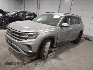 2023 Volkswagen Atlas SE с VIN 1V2HR2CA5PC516757, выставлен на аукционе IAAI как лот 41236062 с пробегом 23 485 миль миль и . История ставок и продаж доступна на DreamBid. Изображение 17.