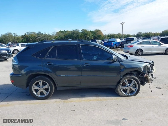 2007 Lexus RX 400h with VIN JTJGW31U272004272, listed as a IAAI auction lot 41286908 with 145,539 mi miles. Bid and sale history available at carsss.com. Image 13.