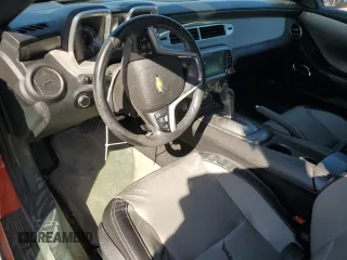 2013 Chevrolet Camaro LT z VIN 2G1FC3D3XD9222136, wystawiony jako Copart lot #48553255 z przebiegiem 51 626 mil mil oraz Szkoda całkowita • Salvage title. Historia ofert i sprzedaży dostępna na DreamBid. Obrazek 8.