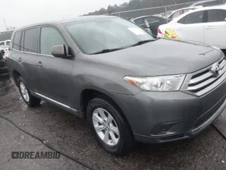 2013 Toyota Highlander with VIN 5TDZA3EHXDS032848, listed as a IAAI auction lot 41757071 with 143,774 mi miles and . Bid and sale history available at DreamBid. Image 1.