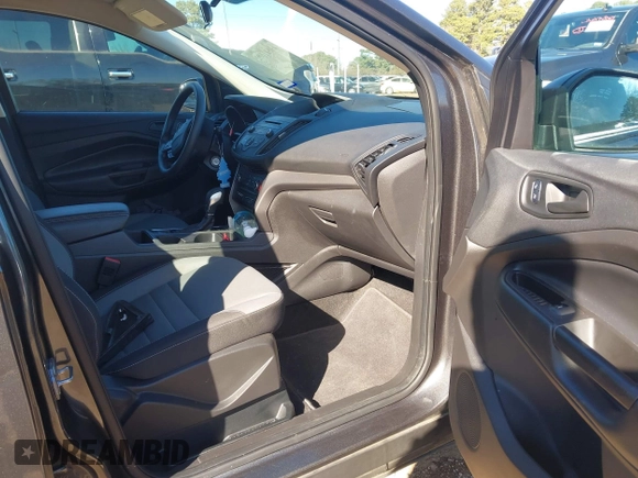 2018 Ford Escape S with VIN 1FMCU0F77JUA84538, listed as a IAAI auction lot 41611602 with 28,284 mi miles and . Bid and sale history available at carsss.com. Image 5.