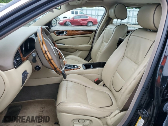 2006 Jaguar XJ Vanden Plas with VIN SAJWA82B96SH00699, listed as a Copart auction lot 55290355 with 192,937 mi miles and Clean Title. Bid and sale history available at DreamBid. Image 7.