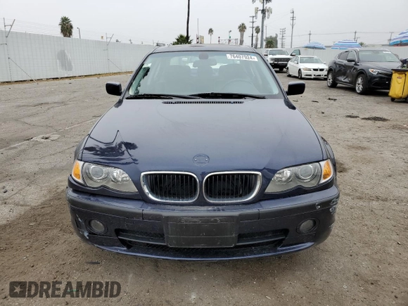 2003 BMW 3 Series 330i with VIN WBAEV53413KM30841, listed as a Copart auction lot 76407924 with 121,102 mi miles and Salvage Title. Bid and sale history available at carsss.com. Image 5.